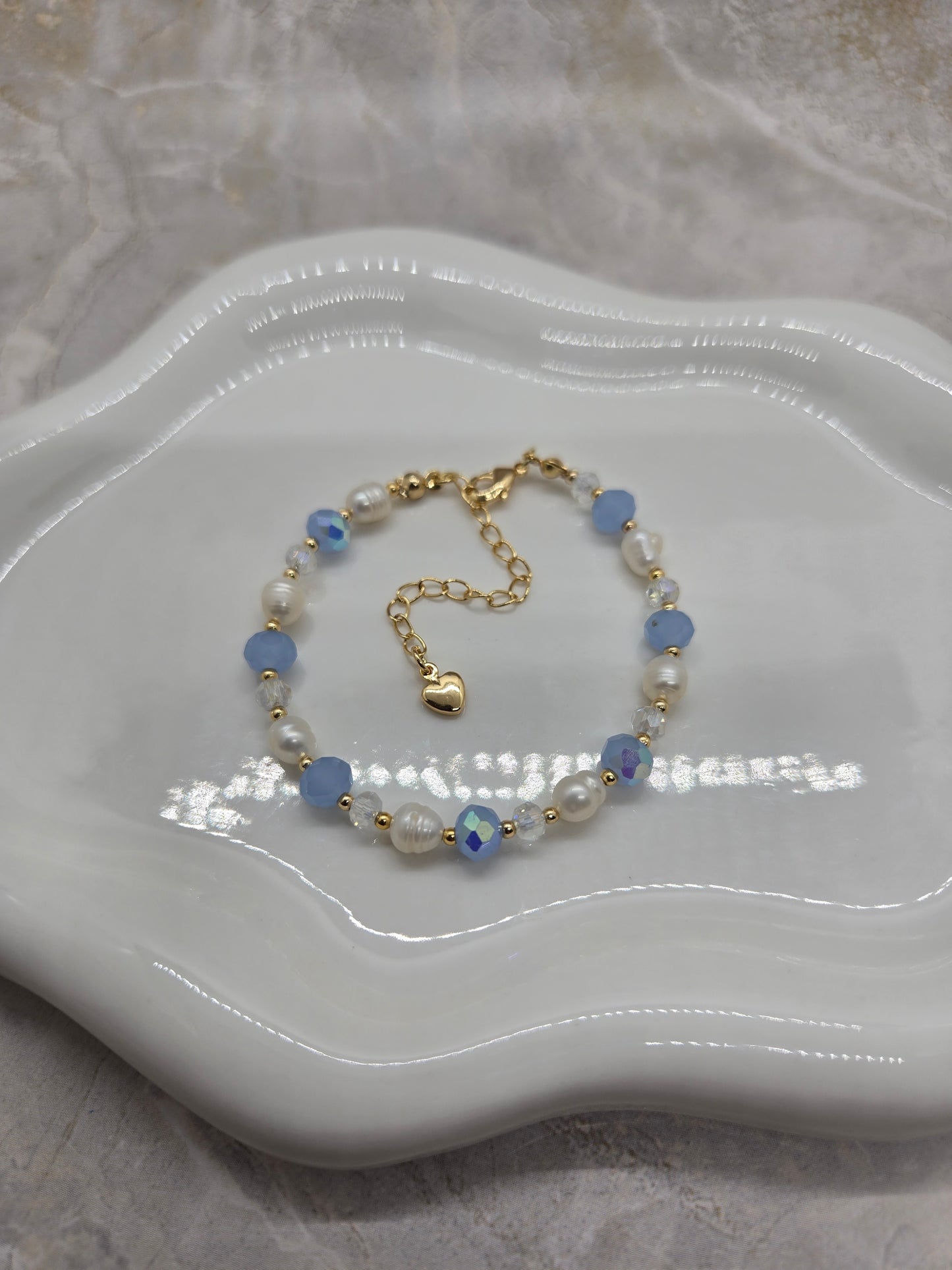 Blue, water pearls and gold plated beads Bracelet