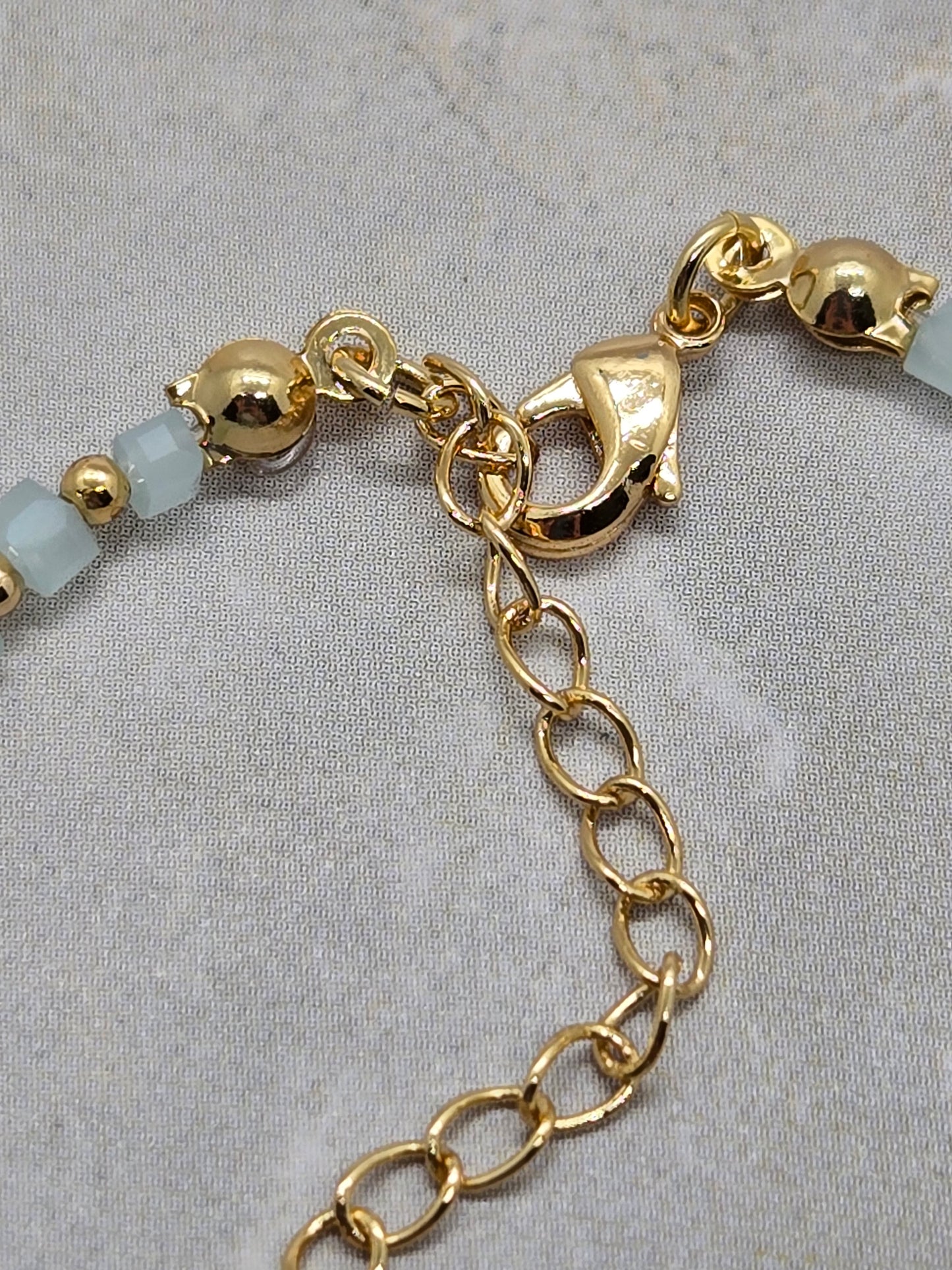 Blue and gold plated beads 2mm Bracelet
