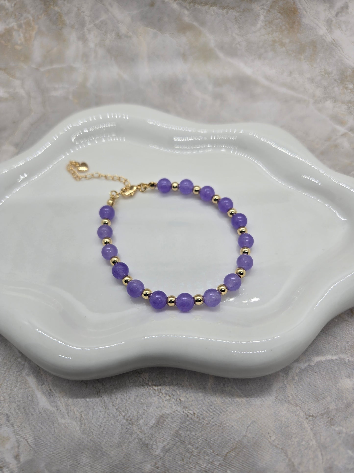 Dyed Jade purple and gold plated beads bracelet
