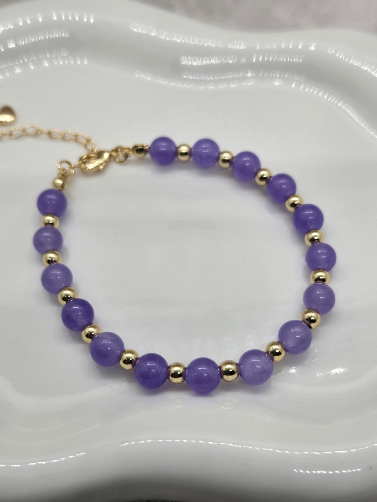 Dyed Jade purple and gold plated beads bracelet