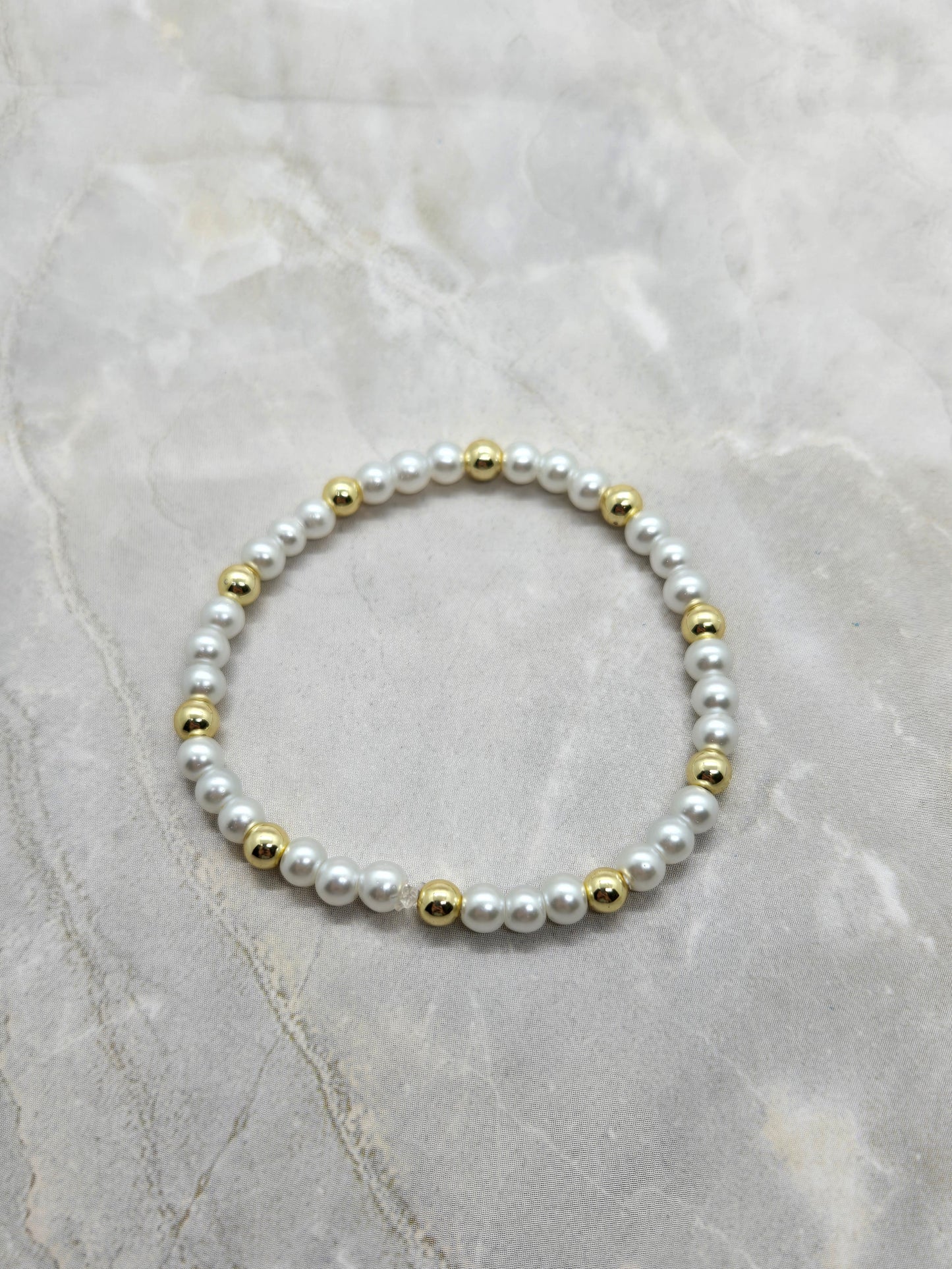 White and Gold Plated Bracelet 4mm 6 inch