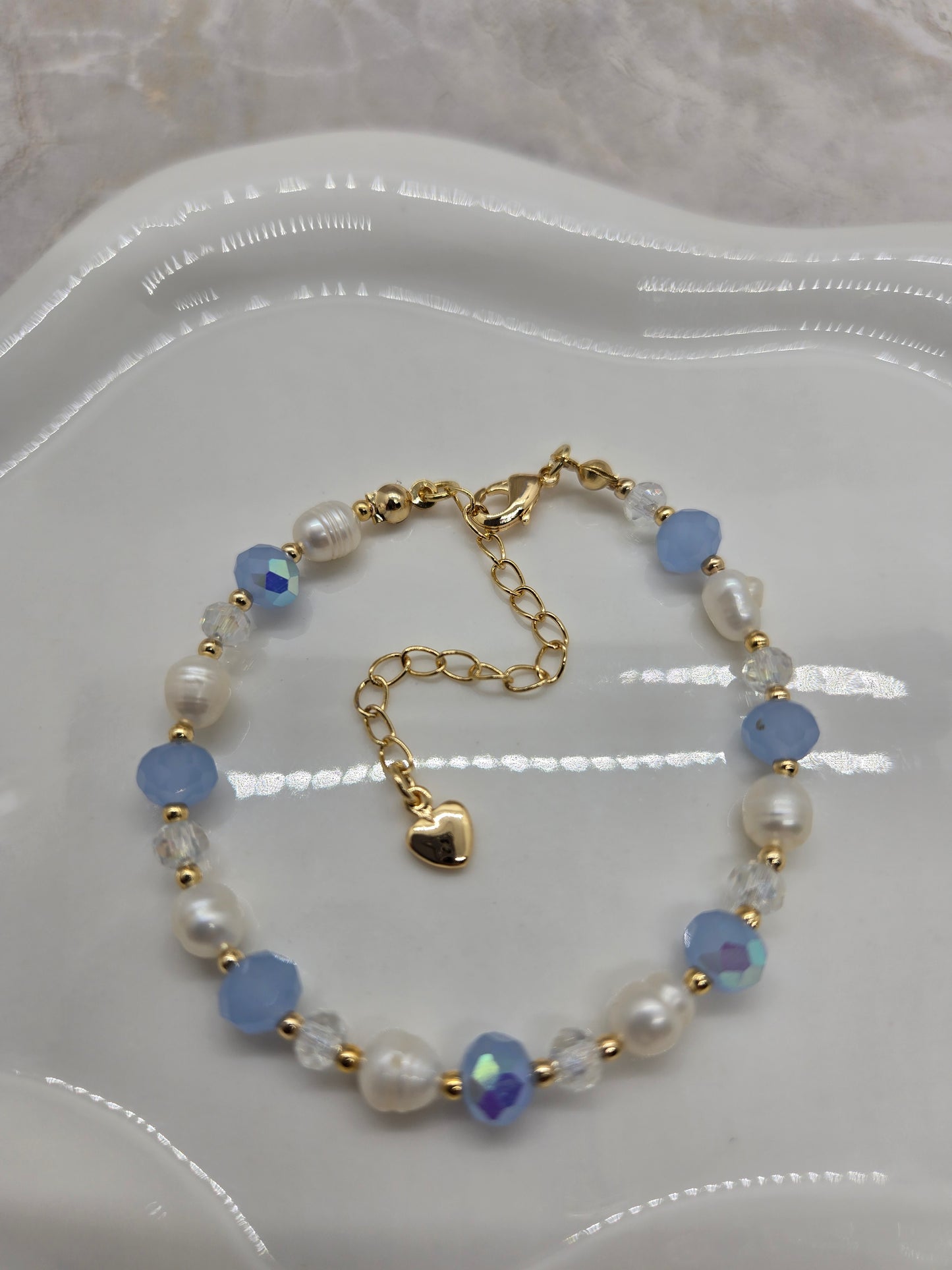 Blue, water pearls and gold plated beads Bracelet