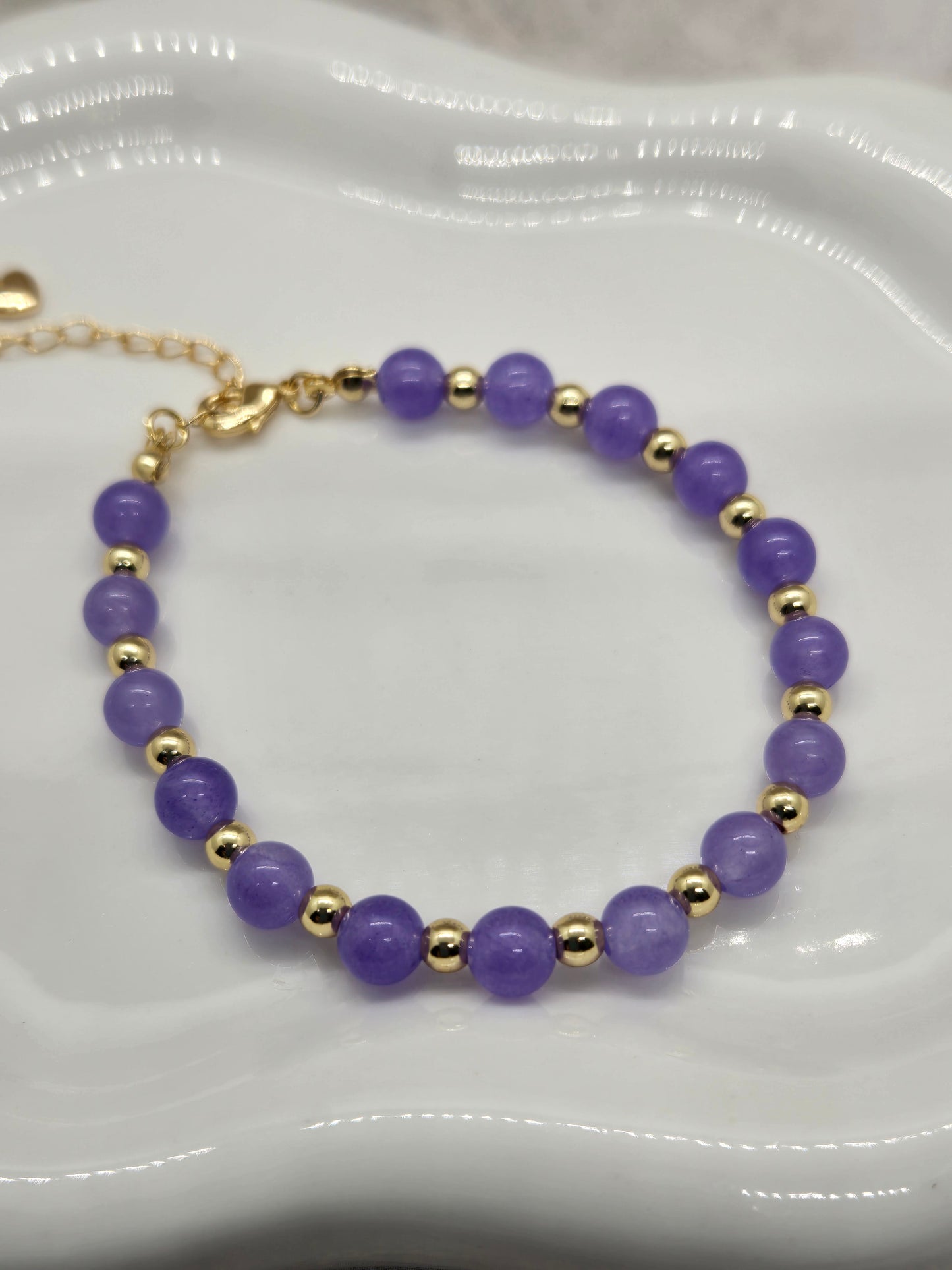 Dyed Jade purple and gold plated beads bracelet