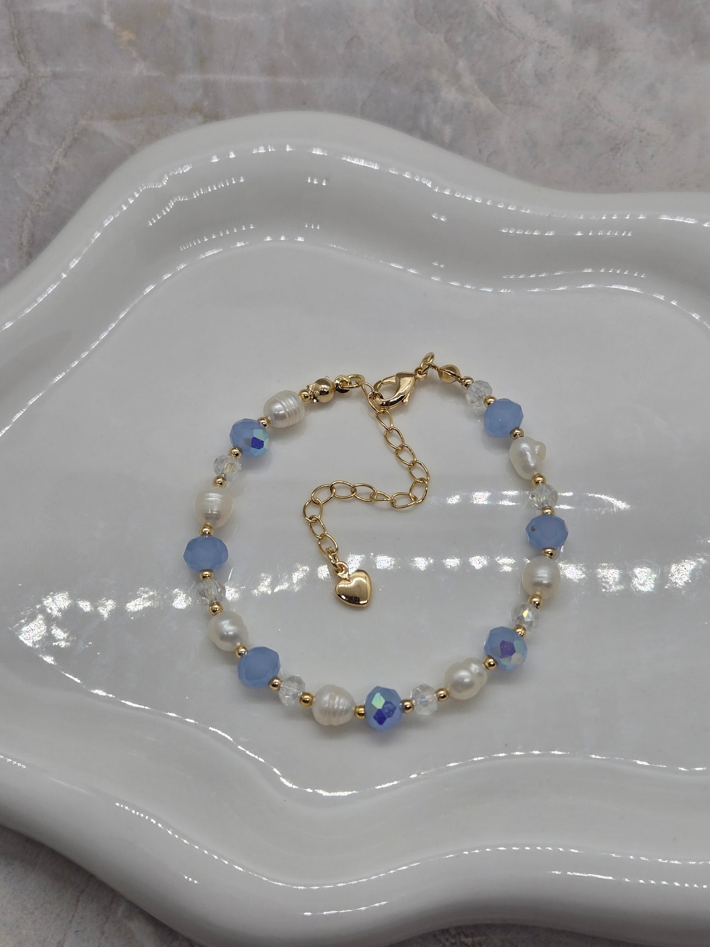 Blue, water pearls and gold plated beads Bracelet