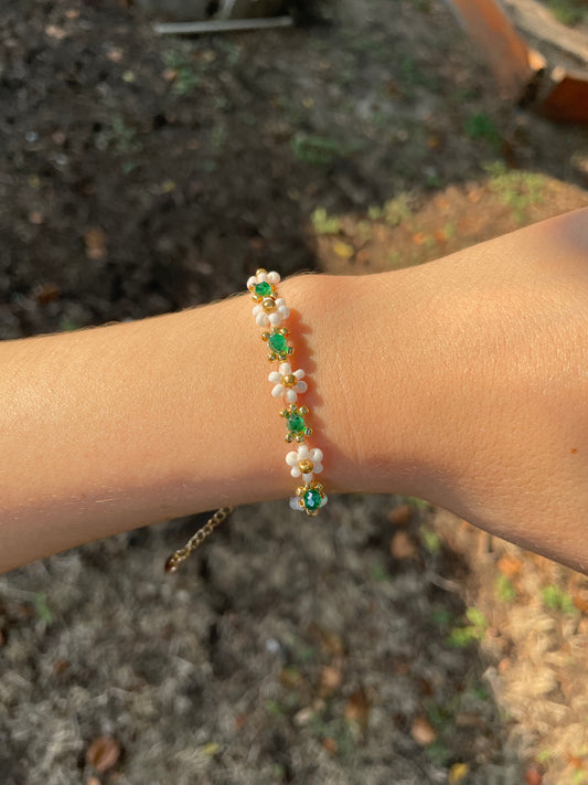 Green Daisy Handamde Bracelet