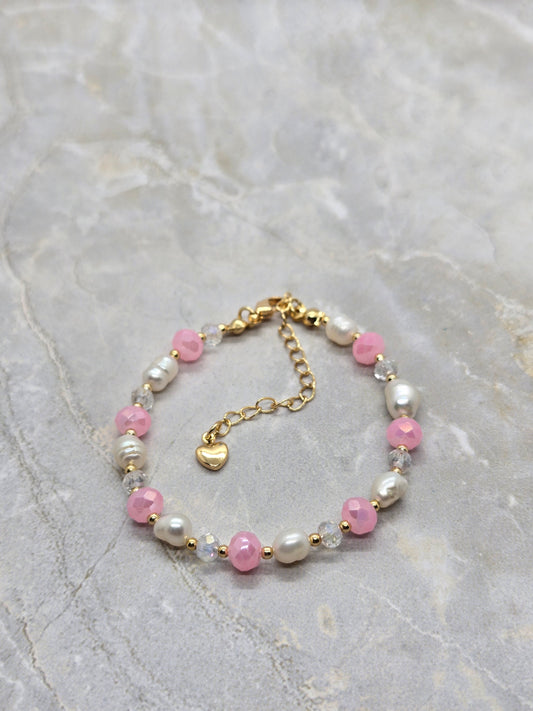 Pink and fresh water pearls bracelet