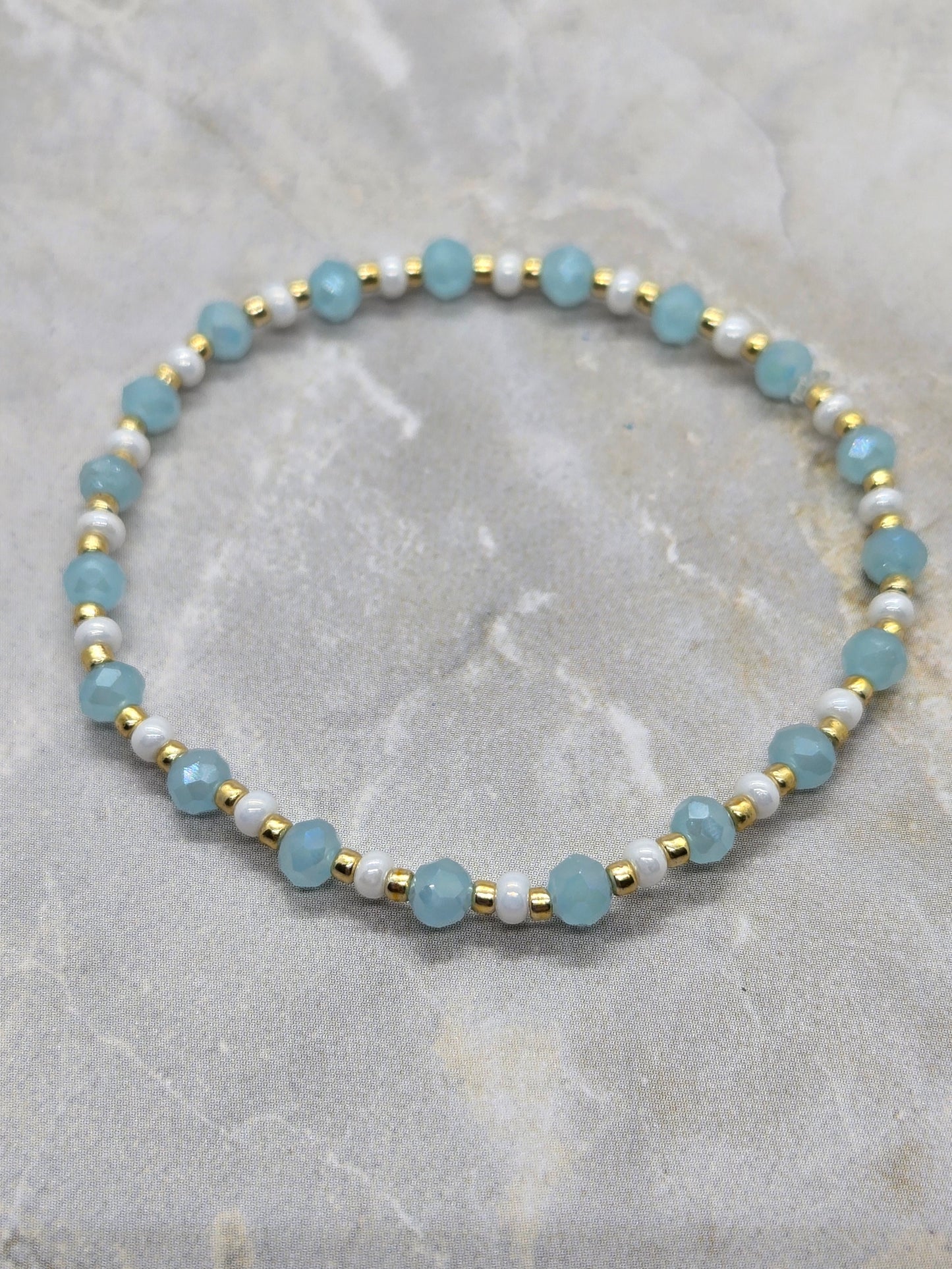 Blue, white and gold beads elastic bracelet 6.5 inch